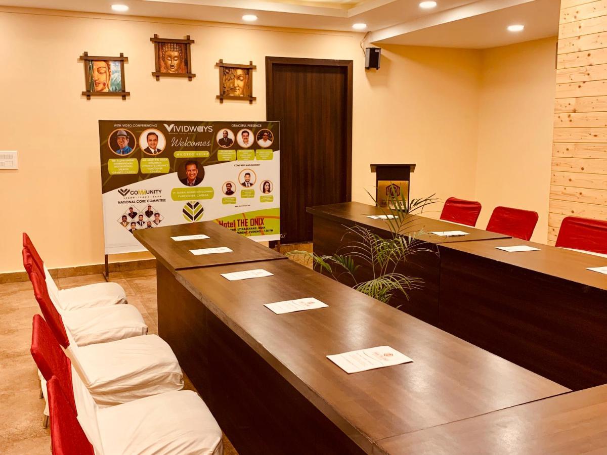 Hotel The Onix Dehradun Ngoại thất bức ảnh