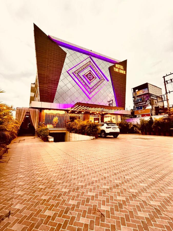 Hotel The Onix Dehradun Ngoại thất bức ảnh